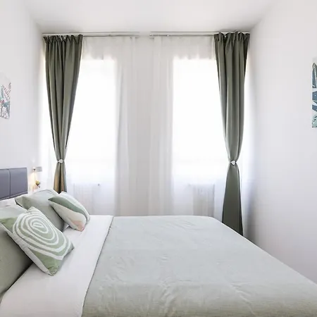 Luxury Navigli Apartment