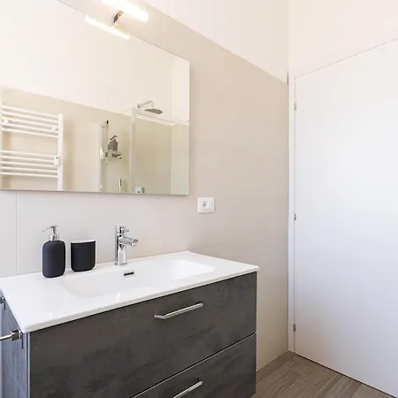 Luxury Navigli Apartment *